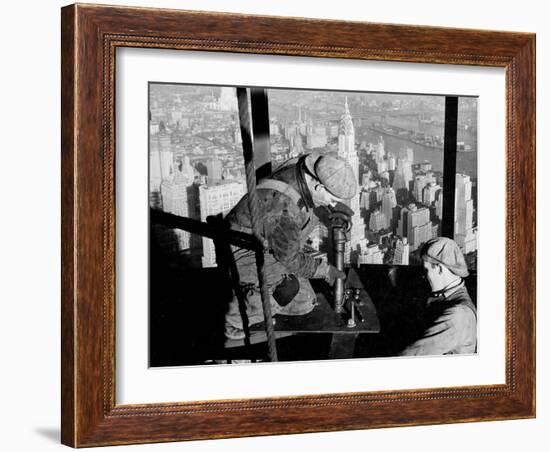 Riveters on the Empire State Building, 1930-31 (gelatin silver print)-Lewis Wickes Hine-Framed Photographic Print