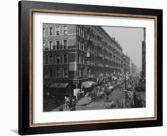 Rivington Street on New York City's Lower East Side Jewish Neighborhood in 1909-null-Framed Photo