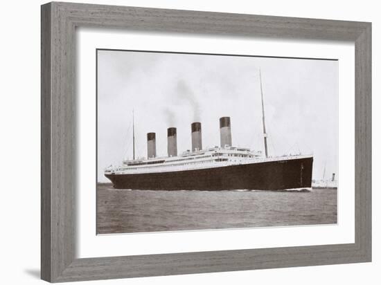 RMS Titanic of the White Star Line-English Photographer-Framed Giclee Print