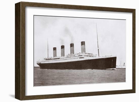 RMS Titanic of the White Star Line-English Photographer-Framed Giclee Print