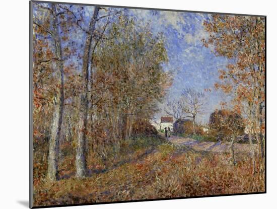 Road at the Forest Fringe (Forest of Fontainebleau Near Moret-Su-Loing), 1883-Alfred Sisley-Mounted Giclee Print