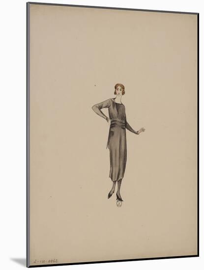 Robe satin noir La Cosse-Madeleine Vionnet-Mounted Giclee Print