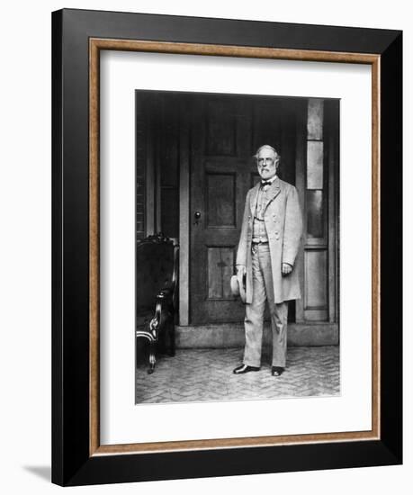 Robert E. Lee (1807-1870)-Mathew Brady-Framed Photographic Print