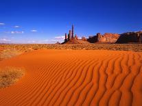 Sandy Landscape in Monument Valley-Robert Glusic-Photographic Print