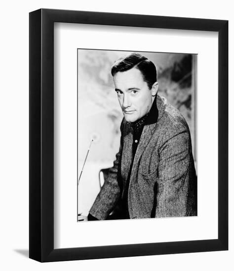 Robert Vaughn - The Man from U.N.C.L.E.-null-Framed Photo