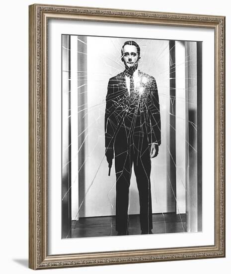 Robert Vaughn - The Man from U.N.C.L.E.-null-Framed Photo