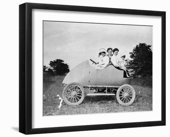 Robert Wil-De-Gose, His Mother and Nanny in the Bug, 1912-null-Framed Photographic Print
