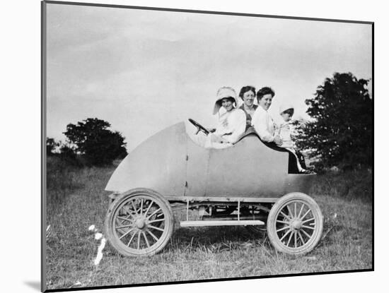 Robert Wil-De-Gose, His Mother and Nanny in the Bug, 1912-null-Mounted Photographic Print