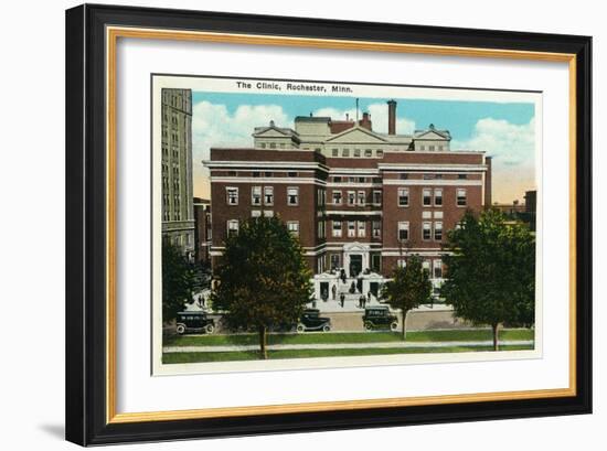 Rochester, Minnesota - Exterior View of the Clinic-Lantern Press-Framed Art Print