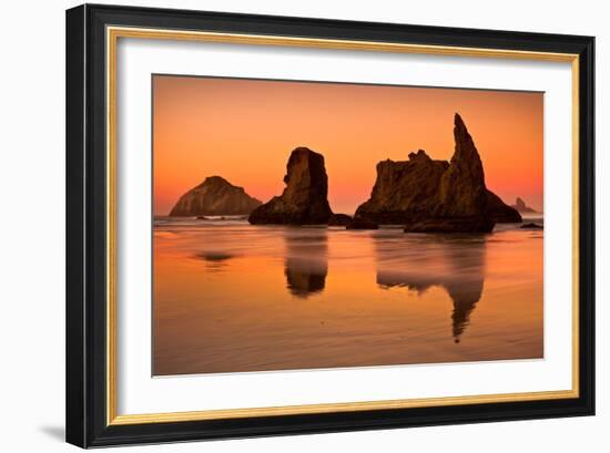 Rocky Beach Orange Sunset-Lantern Press-Framed Art Print