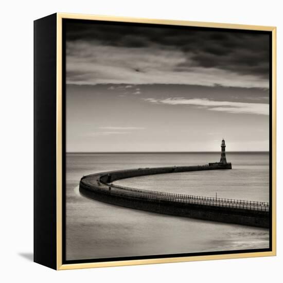 Roker Lighthouse-Craig Roberts-Framed Premier Image Canvas