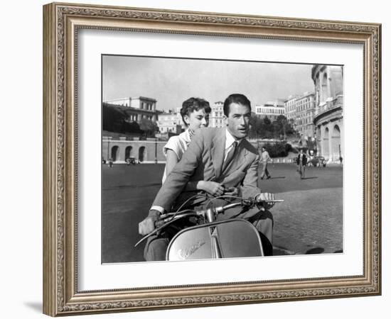 Roman Holiday, Audrey Hepburn, Gregory Peck, 1953-null-Framed Photo