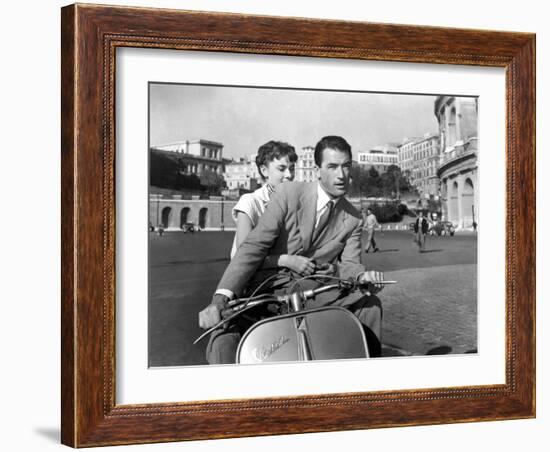 Roman Holiday, Audrey Hepburn, Gregory Peck, 1953-null-Framed Photo