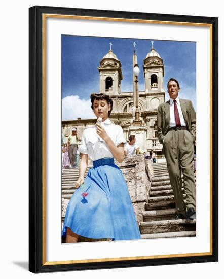 ROMAN HOLIDAY, from left: Audrey Hepburn, Gregory Peck, 1953-null-Framed Photo