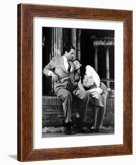 Roman Holiday, Gregory Peck, Audrey Hepburn, 1953-null-Framed Photo