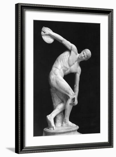 Roman Sculpture of the Discus Thrower-null-Framed Photographic Print