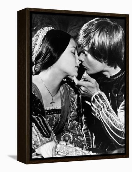 Romeo and Juliet, 1968-null-Framed Premier Image Canvas