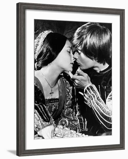 Romeo and Juliet, 1968-null-Framed Photographic Print