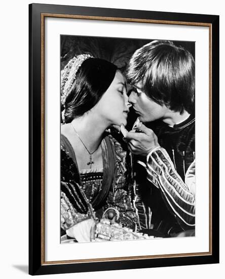 Romeo and Juliet, 1968-null-Framed Photographic Print