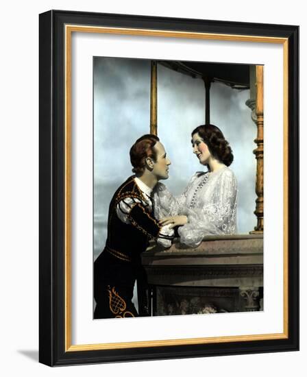 Romeo And Juliet, Leslie Howard, Norma Shearer, 1936, Balcony Scene-null-Framed Photo