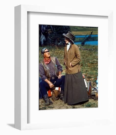 Rooster Cogburn (1975)-null-Framed Photo