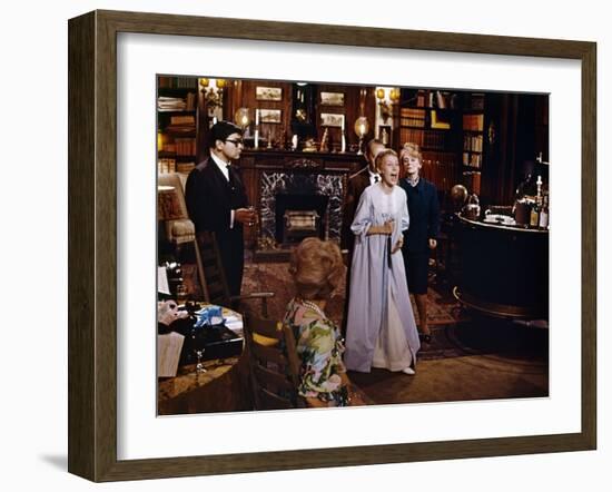 ROSEMARY'S BABY, 1968 directed by ROMAN POLANSKI Mia Farrow (photo)-null-Framed Photo