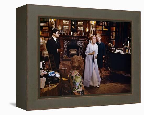 ROSEMARY'S BABY, 1968 directed by ROMAN POLANSKI Mia Farrow (photo)-null-Framed Stretched Canvas