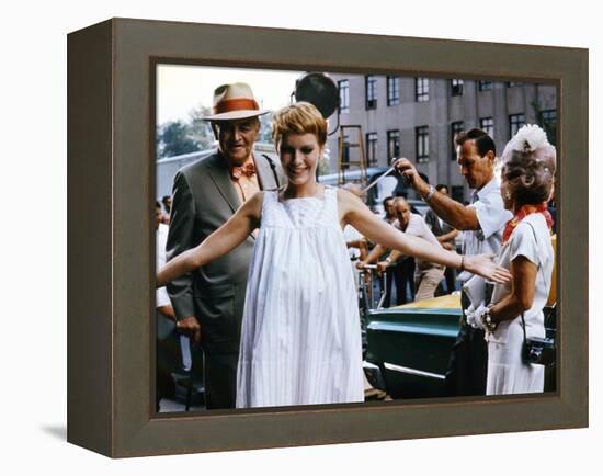 ROSEMARY'S BABY, 1968 directed by ROMAN POLANSKI On the set, Mia Farrow between Sidney Blackmer and-null-Framed Stretched Canvas