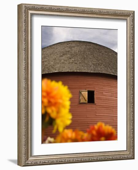 Route 66 Round Barn, Arcadia, Oklahoma, United States of America, North America-Snell Michael-Framed Photographic Print