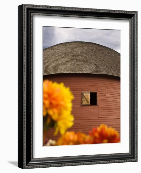 Route 66 Round Barn, Arcadia, Oklahoma, United States of America, North America-Snell Michael-Framed Photographic Print