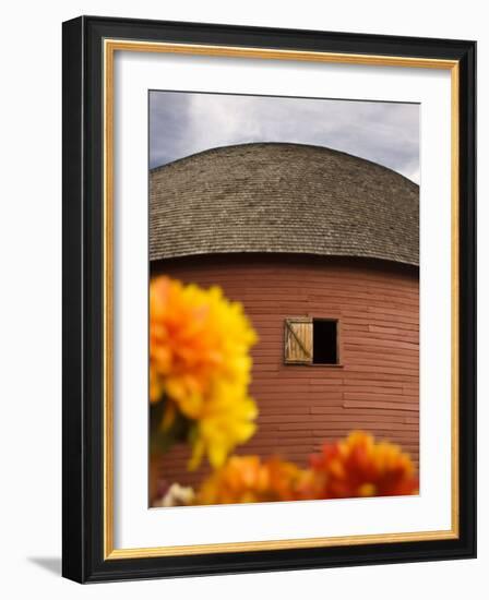 Route 66 Round Barn, Arcadia, Oklahoma, United States of America, North America-Snell Michael-Framed Photographic Print