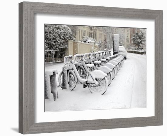 Rows of Hire Bikes in Snow, Notting Hill, London, England, United Kingdom, Europe-Mark Mawson-Framed Photographic Print