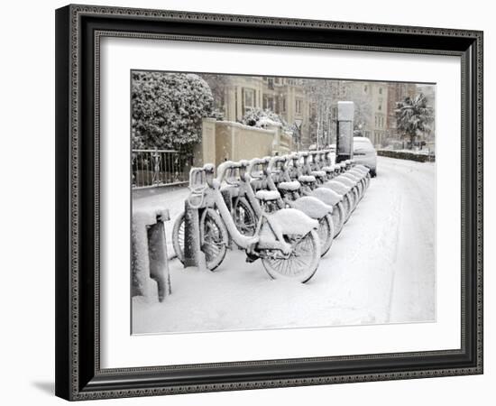 Rows of Hire Bikes in Snow, Notting Hill, London, England, United Kingdom, Europe-Mark Mawson-Framed Photographic Print