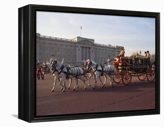 Royal Carriage Outside Buckingham Palace, London, England, United Kingdom, Europe-Nigel Francis-Framed Premier Image Canvas