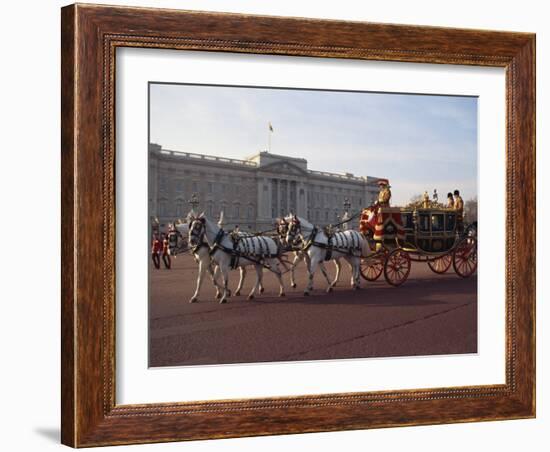 Royal Carriage Outside Buckingham Palace, London, England, United Kingdom, Europe-Nigel Francis-Framed Photographic Print