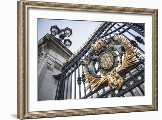 Royal Coat of Arms on the Gates at Buckingham Palace, London, England, United Kingdom, Europe-Matthew Williams-Ellis-Framed Photographic Print