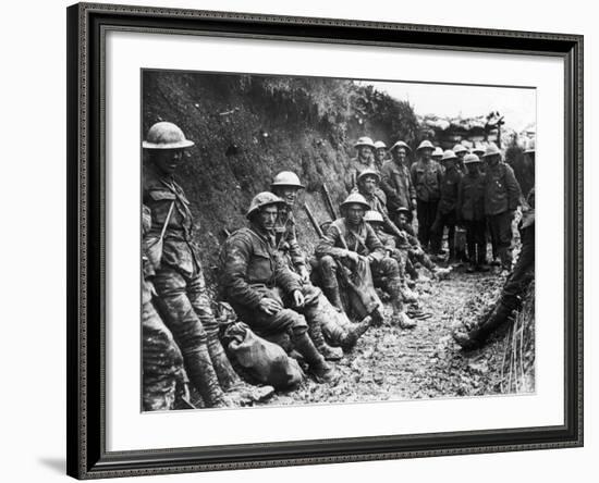 Royal Irish Rifles 1916-Robert Hunt-Framed Photographic Print