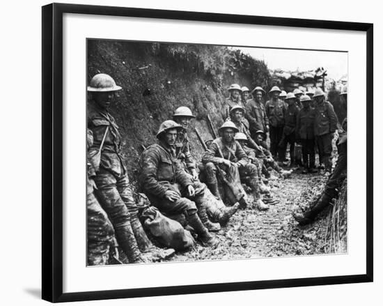 Royal Irish Rifles 1916-Robert Hunt-Framed Photographic Print