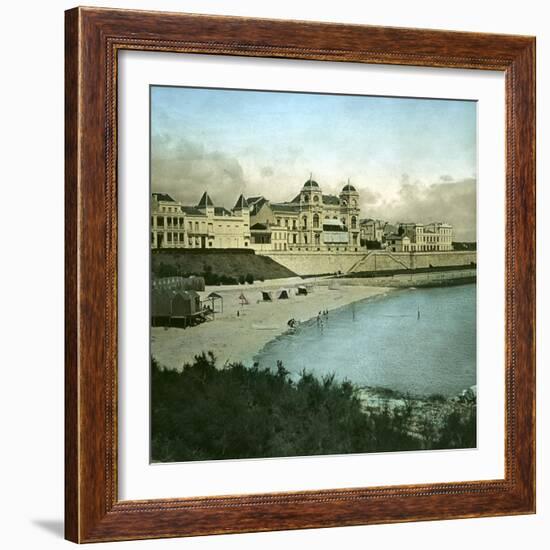 Royan (Charente-Maritime, France), the Casino Seen from the Beach, Circa 1890-1895-Leon, Levy et Fils-Framed Giclee Print