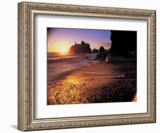 Ruby Beach at Sunset-Peter Adams-Framed Photographic Print