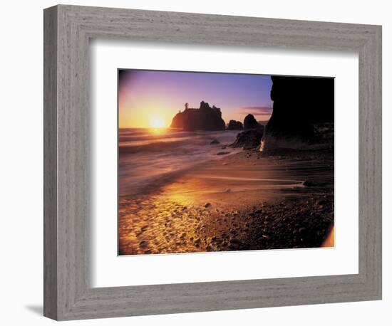 Ruby Beach at Sunset-Peter Adams-Framed Photographic Print