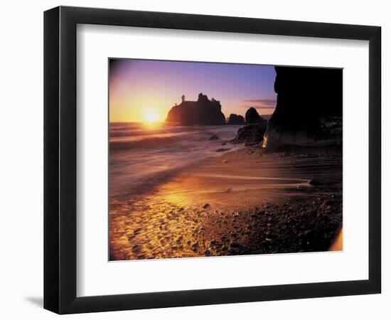 Ruby Beach at Sunset-Peter Adams-Framed Photographic Print