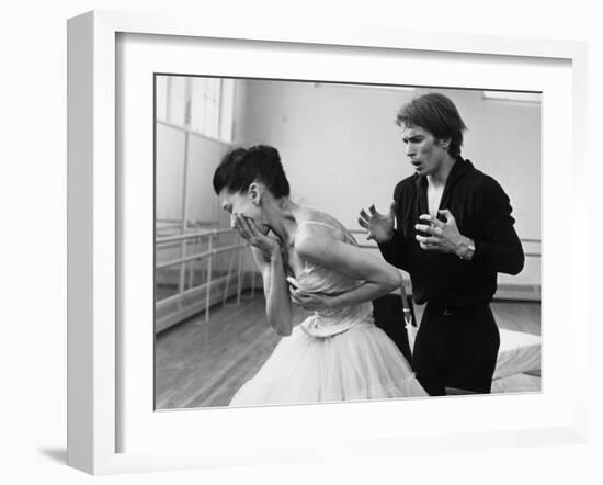 Rudolf Khametovich Nureyev and Margot Fonteyn Rehearsing Marguerite and Armand, England-Anthony Crickmay-Framed Photographic Print