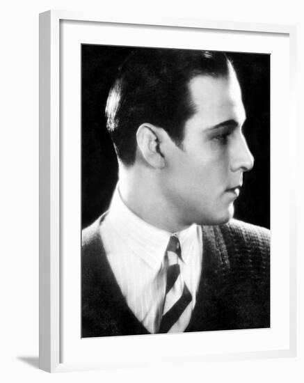 Rudolph Valentino, 1920s-null-Framed Photo