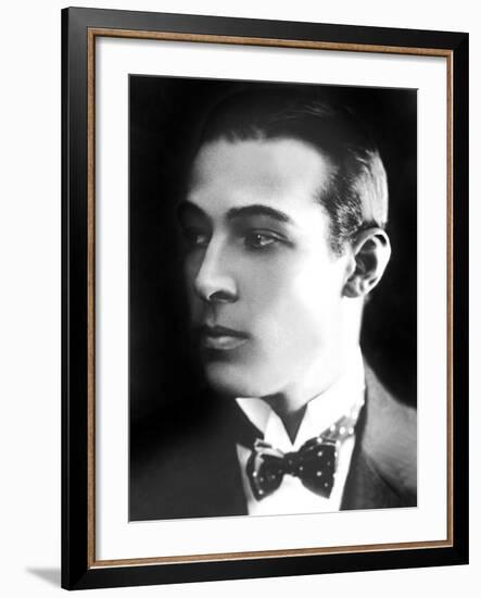 Rudolph Valentino, c.1921-null-Framed Photo