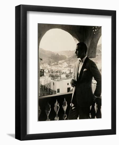 Rudolph Valentino, portrait ca. 1920s.-null-Framed Premium Giclee Print