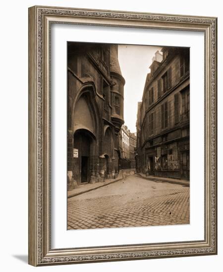 Rue du Figuier, 1924-Eugène Atget-Framed Photographic Print