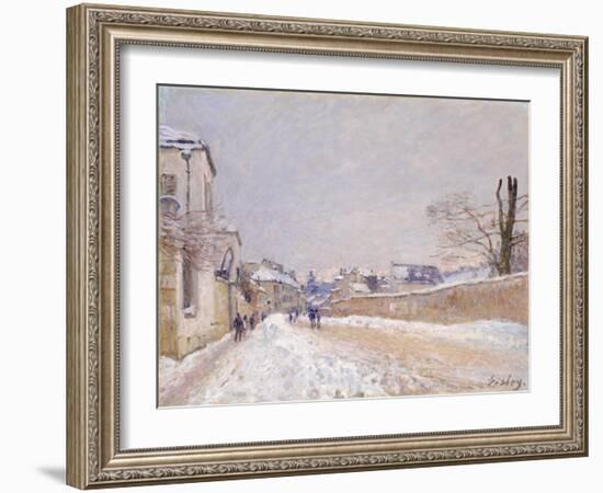 Rue Eugène Moussoir at Moret: Winter, 1891-Alfred Sisley-Framed Giclee Print