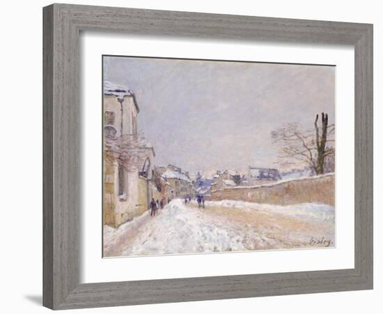 Rue Eugène Moussoir at Moret: Winter, 1891-Alfred Sisley-Framed Giclee Print