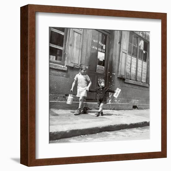 Rue Marcellin Berthelot, Choisy-Le-Roi, c.1945-Robert Doisneau-Framed Art Print